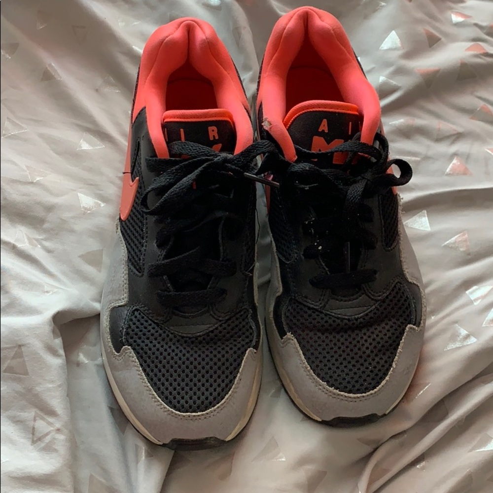 Nike shoes